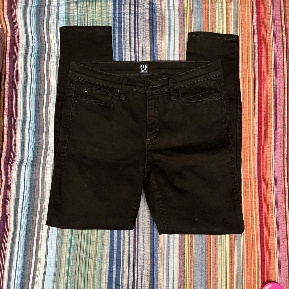 Gap True Skinny 1969 Jeans in Black